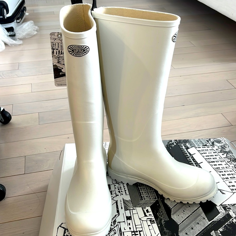 BRAND NEW SUPERGA RAINBOOTS